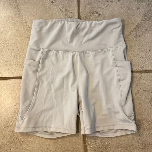 Series 8 Women’s Medium Athletic Tight Shorts Elastic High Rise Waist Pockets - Picture 1 of 6